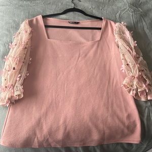 SHEIN Curve Pink Flower Sleeve Top